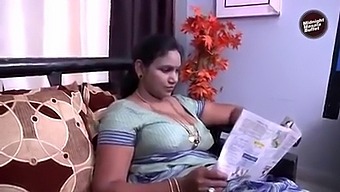 Homemade Sex With Curvy Aunty